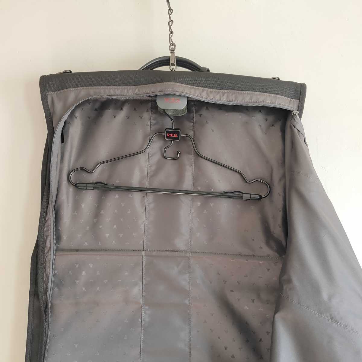 TUMI テュミ ガーメントバッグ 22133D4 ALPHA TRI-FOLD CARRY ON