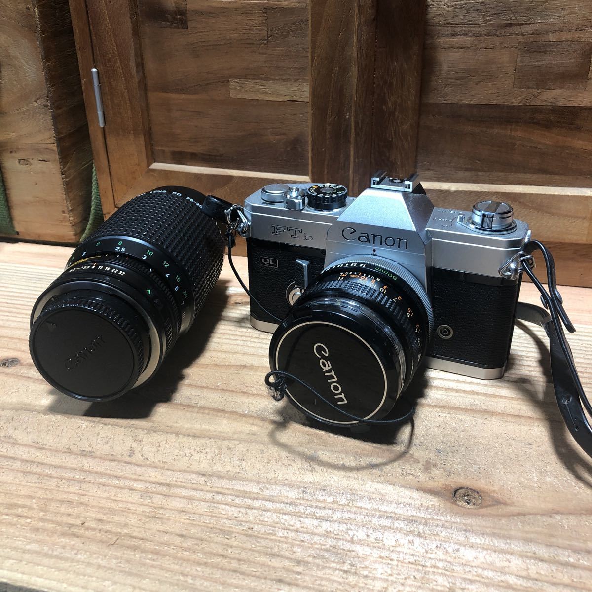 Canon FD 75-200mm Zoom f⁄4.5 - Camera for eBay sale | Focal Lenses 75-
