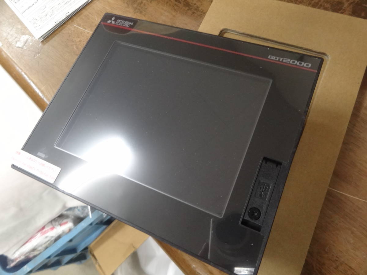 2021年 たぶん 未使用 MITSUBISHI 三菱 タッチ パネル GT2105-QTBDS