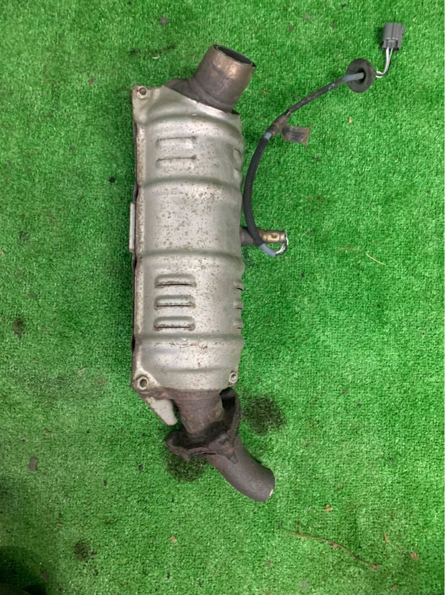 ホンダ　GD1 GD2 GD3 GD4 　フィット　触媒　L15A　L13A 棚落ち無し フィット 触媒 ホンダ gd 触媒の センサー2個タイプ