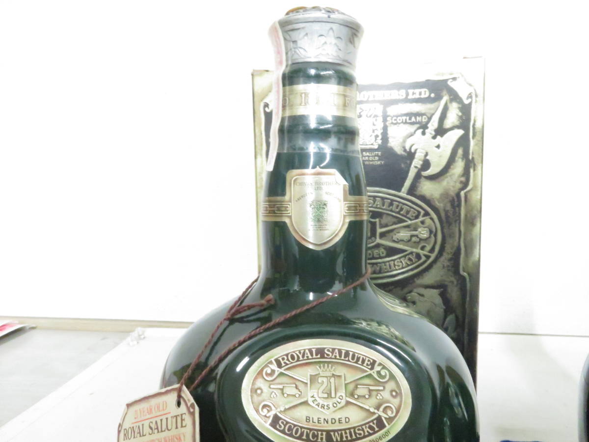 未開栓 古酒 ROYAL SALUTE ロイヤルサルート21年 750/700ml 緑/青 陶器