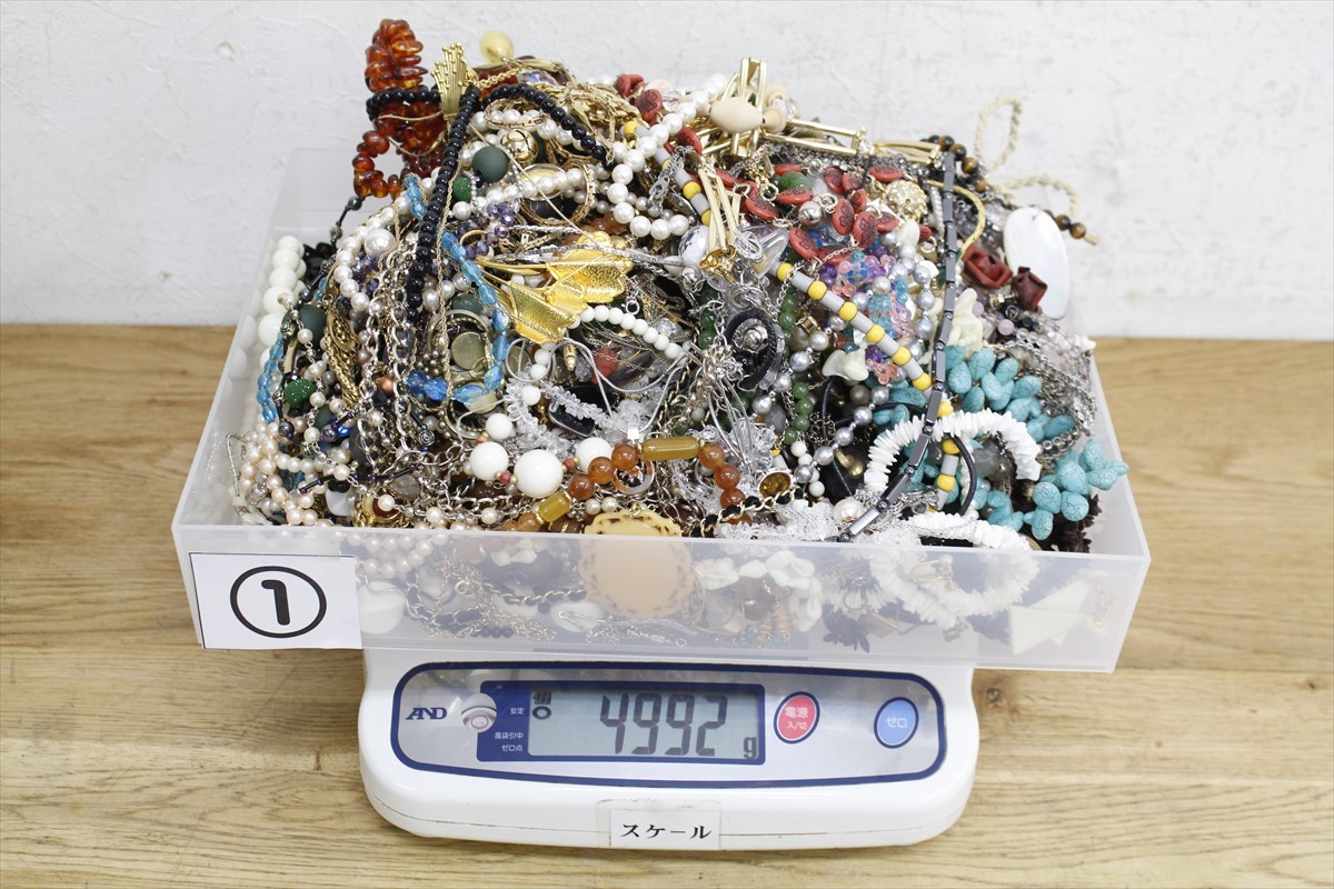 W*E様 大量まとめ 約1kg ネックレス ブローチ パール イミテーション