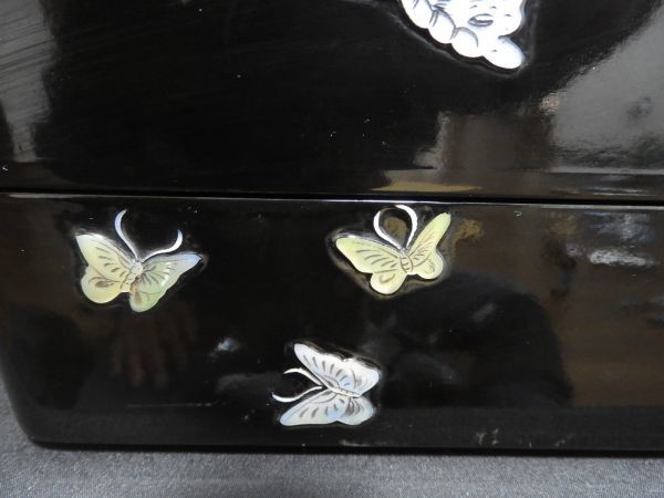 重箱 三段重箱 螺鈿 蝶花 漆器(重箱)｜売買されたオークション情報