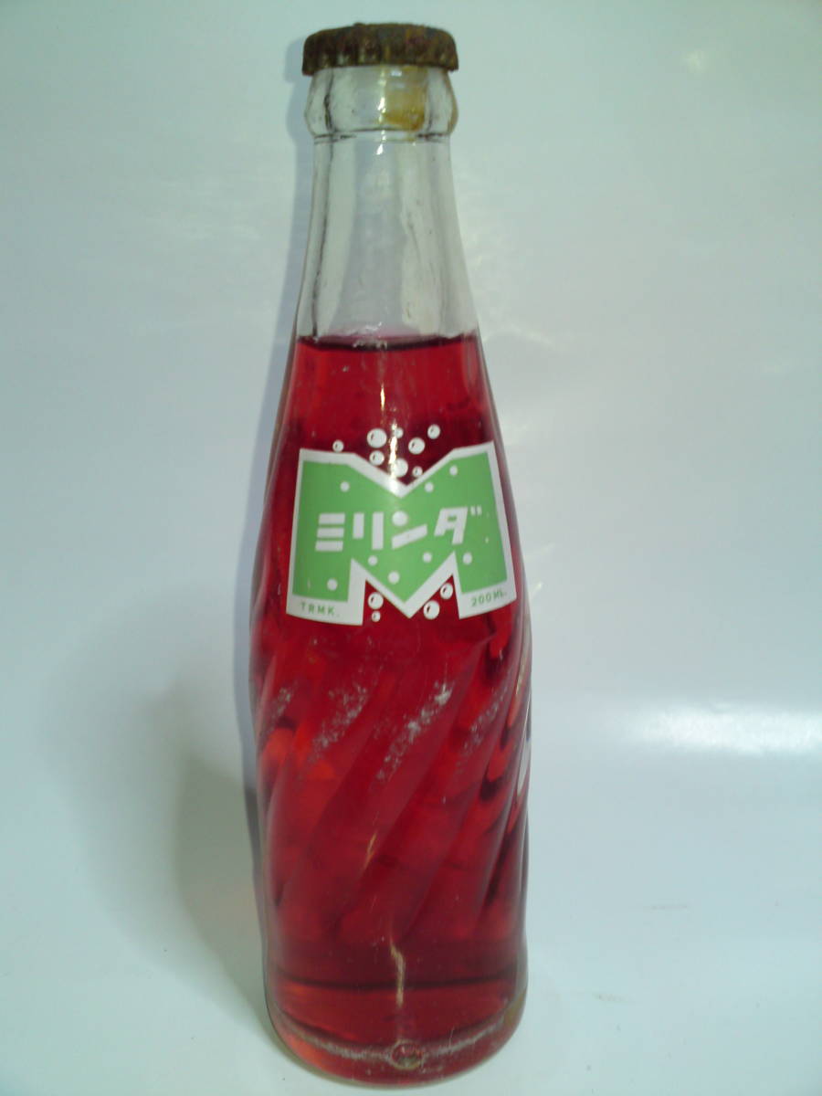 昭和レトロ ミリンダ 幻の ストロベリー 瓶 中身入り(ペプシコーラ)|売買されたオークション情報、yahooの商品情報をアーカイブ公開 ...