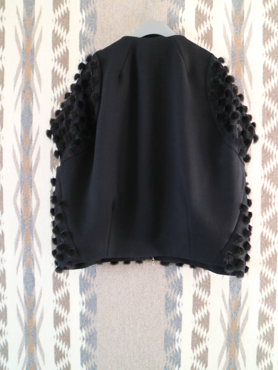 MARNIマルニ バージンウールダブルクレープ ミンクポンポン ジレ