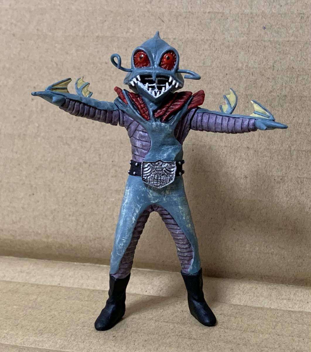 ナマズギラー ガレージキット 完成品 HG ガシャポン 改造 リペイント 1