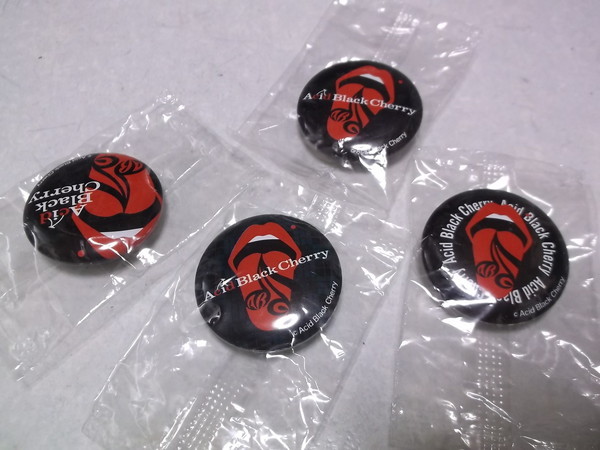 Acid Black Cherry 缶バッジ 黒4点セット アシッド ブラック チェリー Yasu 記念品 思い出の品 売買されたオークション情報 Yahooの商品情報をアーカイブ公開 オークファン Aucfan Com