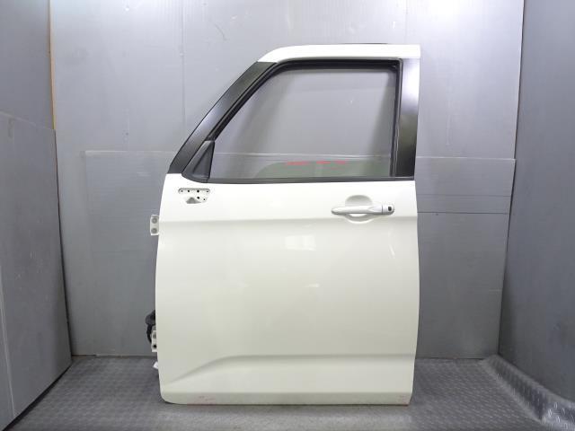ルーミー DBA-M900A 左 フロント 2026年最新Yahoo!オークション ドア 左フロントドアの中古品 -ルーミー カスタムG 0 G コージーエディション 左FドアASSY B67 T ドアの中古品・新品・未