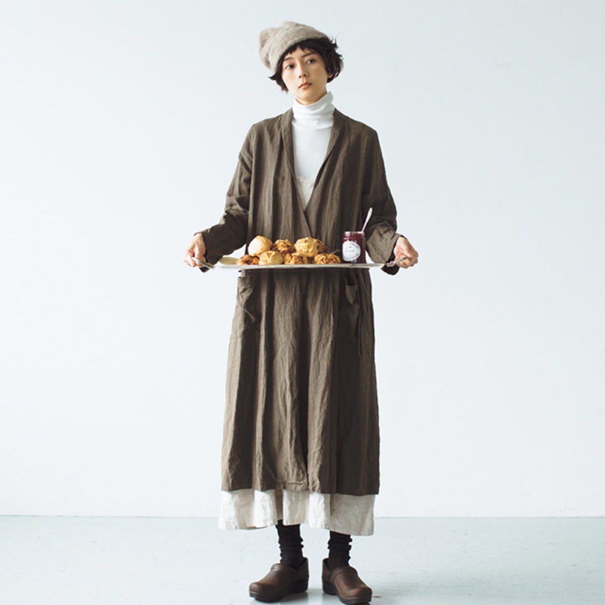 美品 カタログ掲載 nestRobe ネストローブ リネンスモーキングコート  