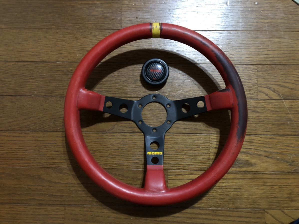 MOMO モモステアリング MOD.07 赤！中古！