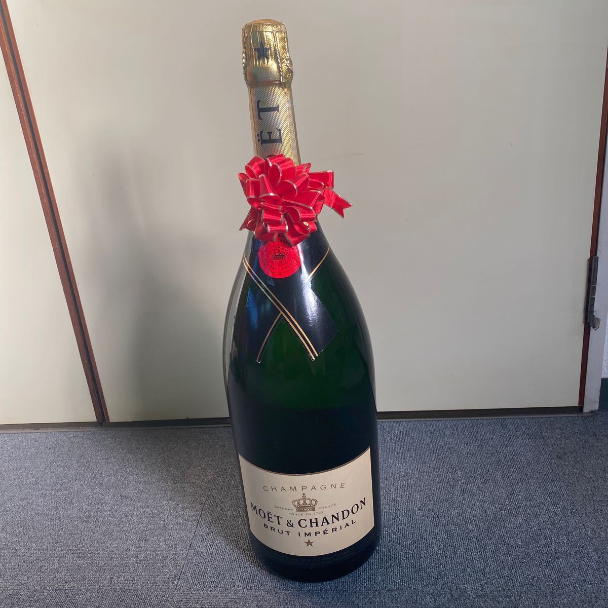 【非売品】モエ・シャンドン 飾りボトル モエ・エ・シャンドン MOET&CHANDON モエ シャンドン エ ロゼ飾り
