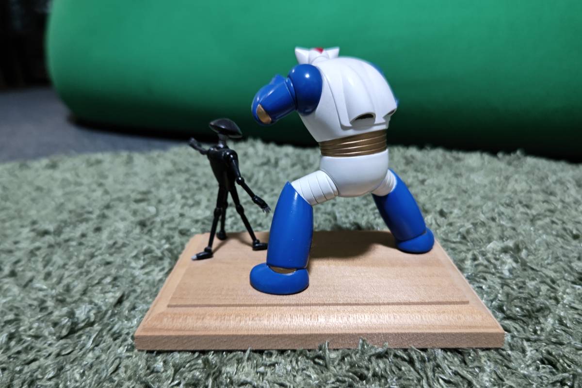 鉄人28号の ロビー＆ドラグネットロボ ガレージキット 塗装済完成品 ワークショップキャスト 速水仁司 横山光輝(鉄人28号)｜売買された
