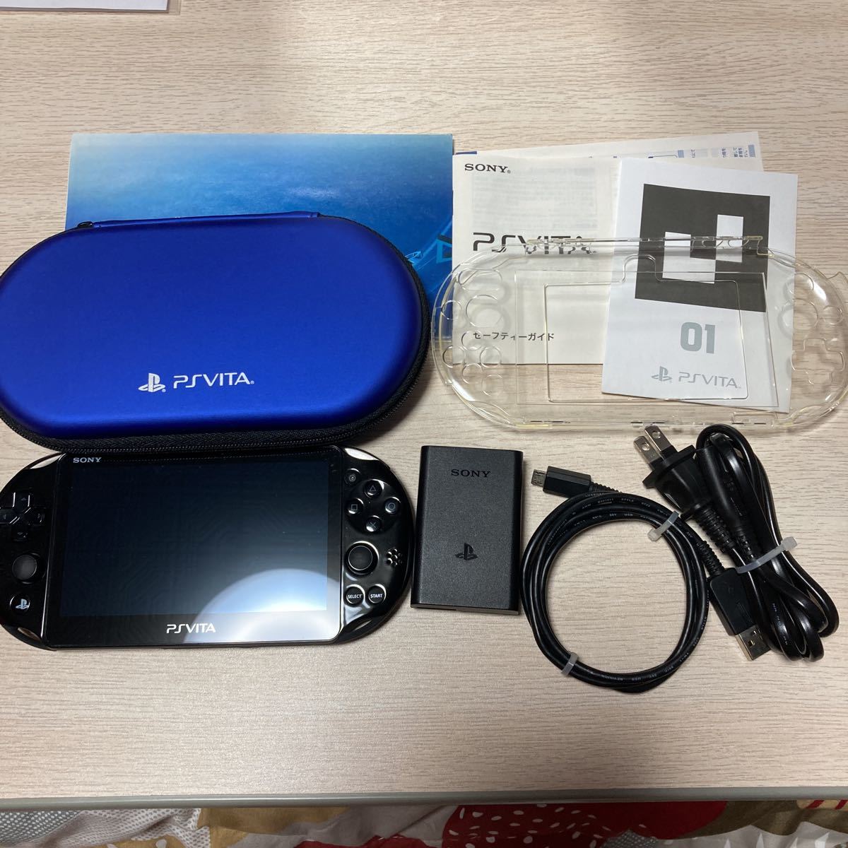 SONY ソニー PS Vita PCH-2000 ZA11 BLACK ブラック PlayStation Vita 