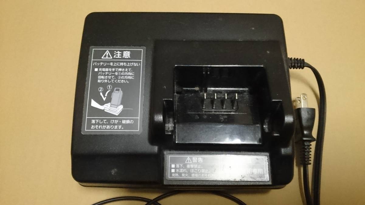 Panasonic 電動自転車用バッテリー充電器 NKJ069Z1 パナソニック Panasonic 電動自転車用バッテリー充電器 NKJ069Z1 パナソニック