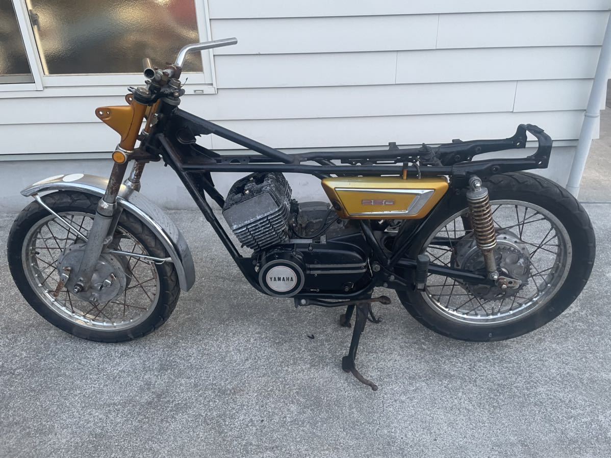【超激得，定番人気】 YAMAHA DS7 フレーム R5エンジン レストアベース 部品取り DX250 RX350 クランク可(126cc-250cc)｜売買されたオークション情報、yahooの商品情報をアーカイブ公開 - オークファン 126cc-250cc