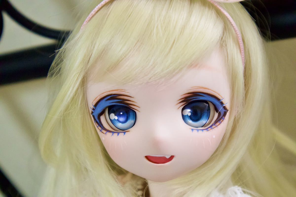 カスタムヘッド セミホワイト肌 DDH-01 セミホワイト肌＋レジンアイ 