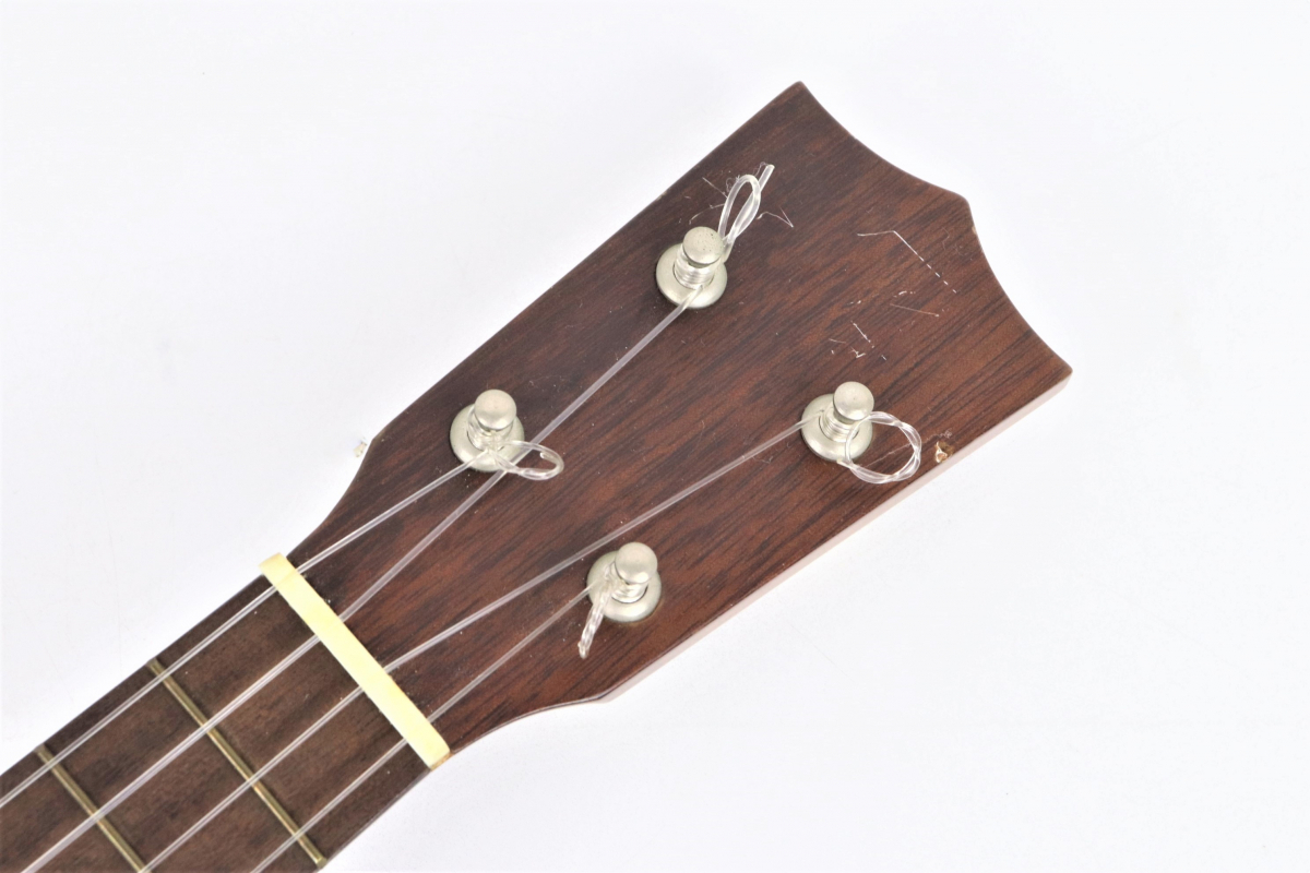 Famous Uk240 フェイマス ウクレレ 楽器 弦楽器 曲 オシャレ インテリア 飾り かわいい かっこいい 木目 趣味 おうち時間 003feer31 本体 売買されたオークション情報 Yahooの商品情報をアーカイブ公開 オークファン Aucfan Com