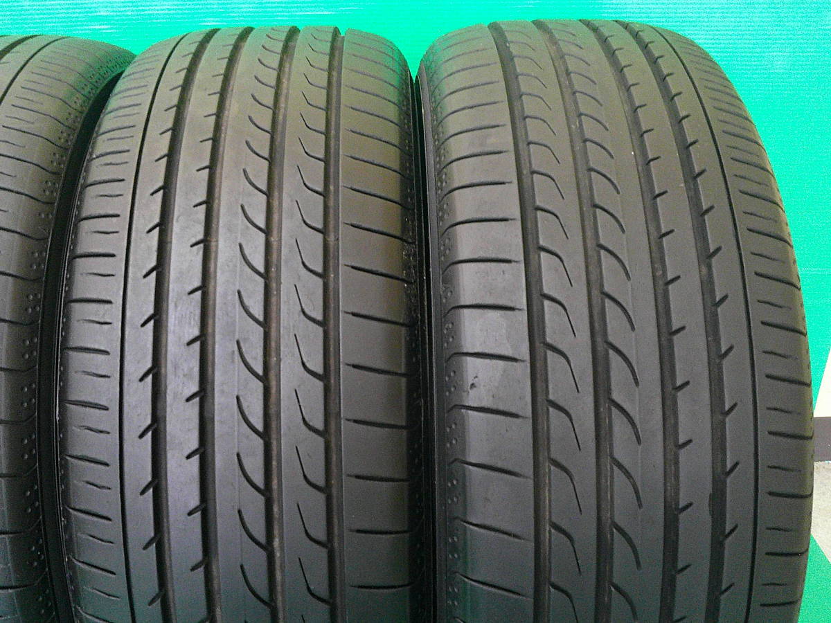 BluEarth RV-02 | 215&frasl;55R17 YOKOHAMA 215&frasl;55 BluErth RV-02、2021年 Yokohama R17、YOKOHAMA ヨコハマ - 94V 車＆バイク BluEarth-RV 中古タイヤ