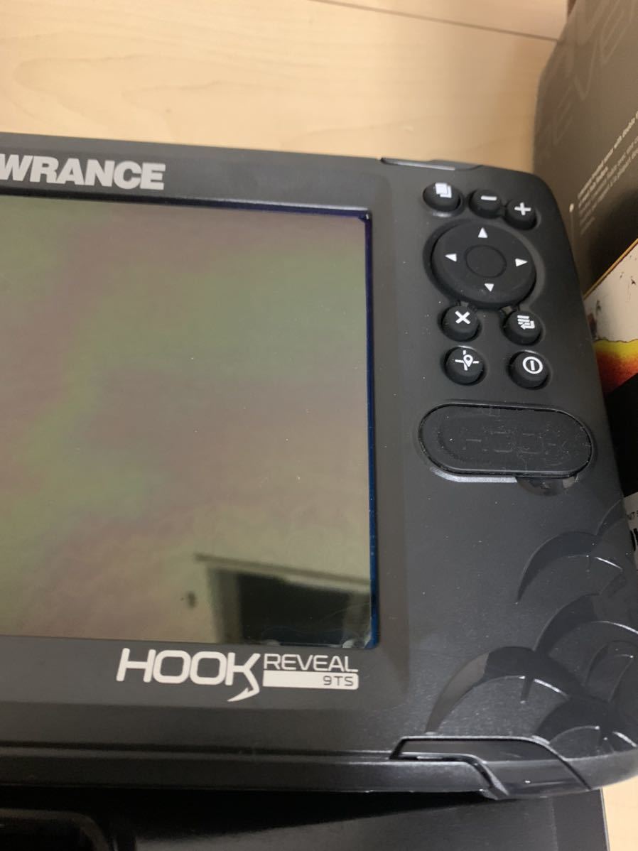LOWRANCE HOOK REVEAL 9TS 入り組ん 魚群探知機