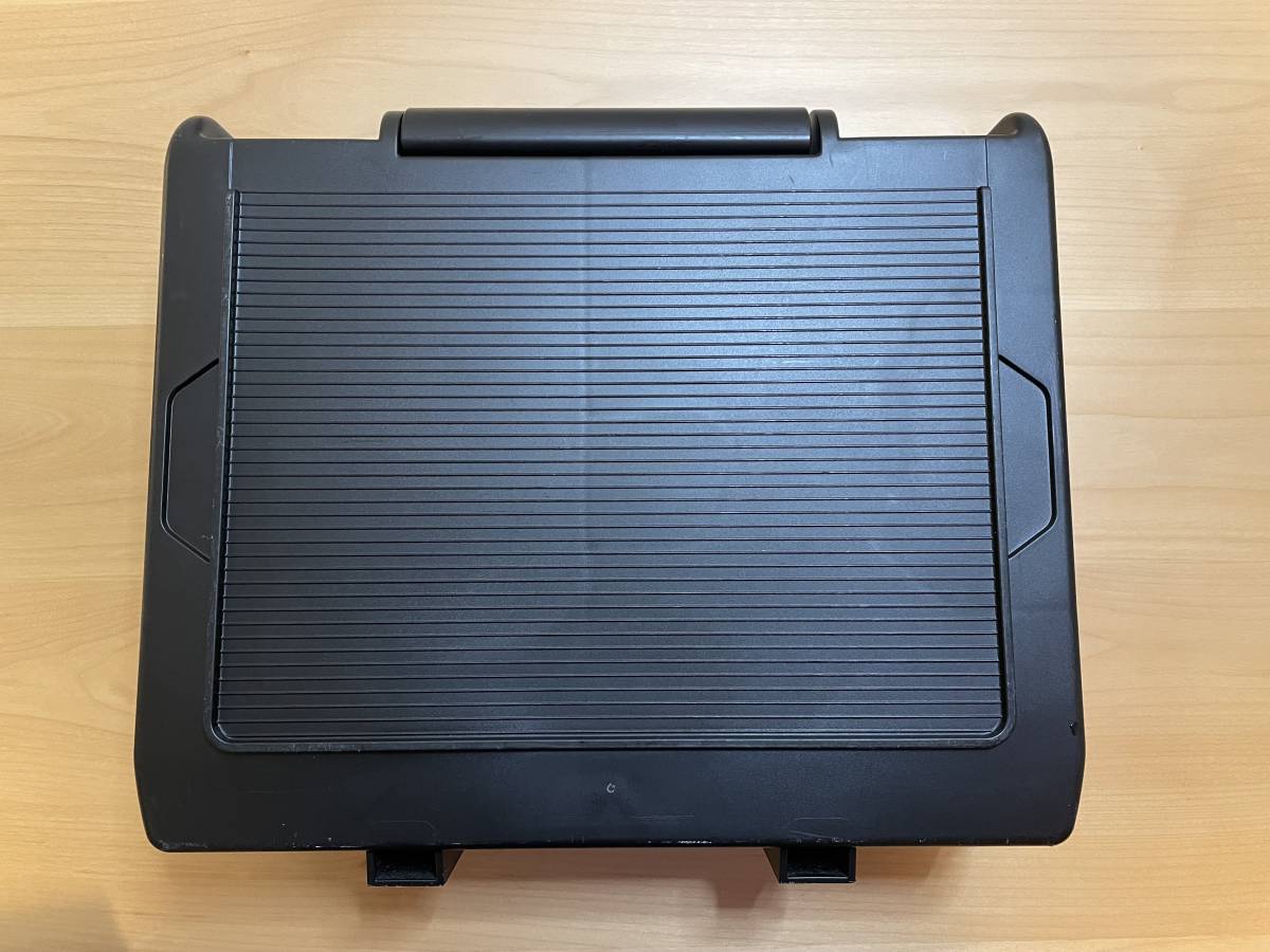 【中古美品】マキタ TD171D 白 インパクトドライバ 18V 電池2個・充電器・説明書・ハードケースセット_9