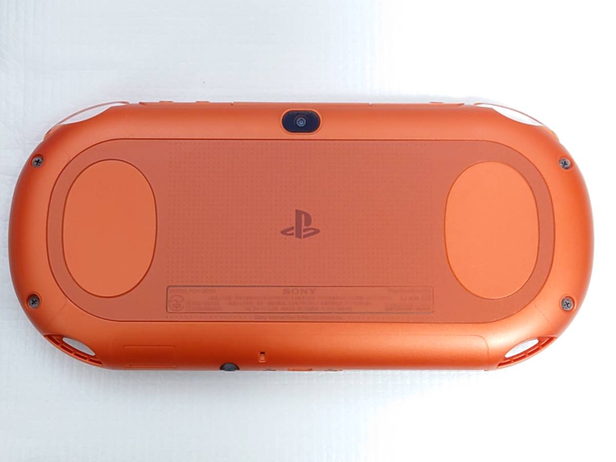 ☆美品☆PS VITA 2000 メタリックレッド 本体 液晶完全無傷 PSVITA 