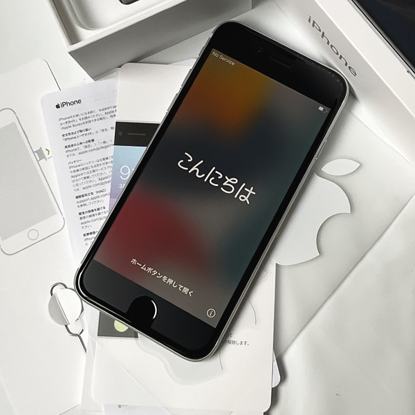 □iPhone SE2(第2世代) 64GB ホワイト SIMフリー / MX9T2J/A 一括購入