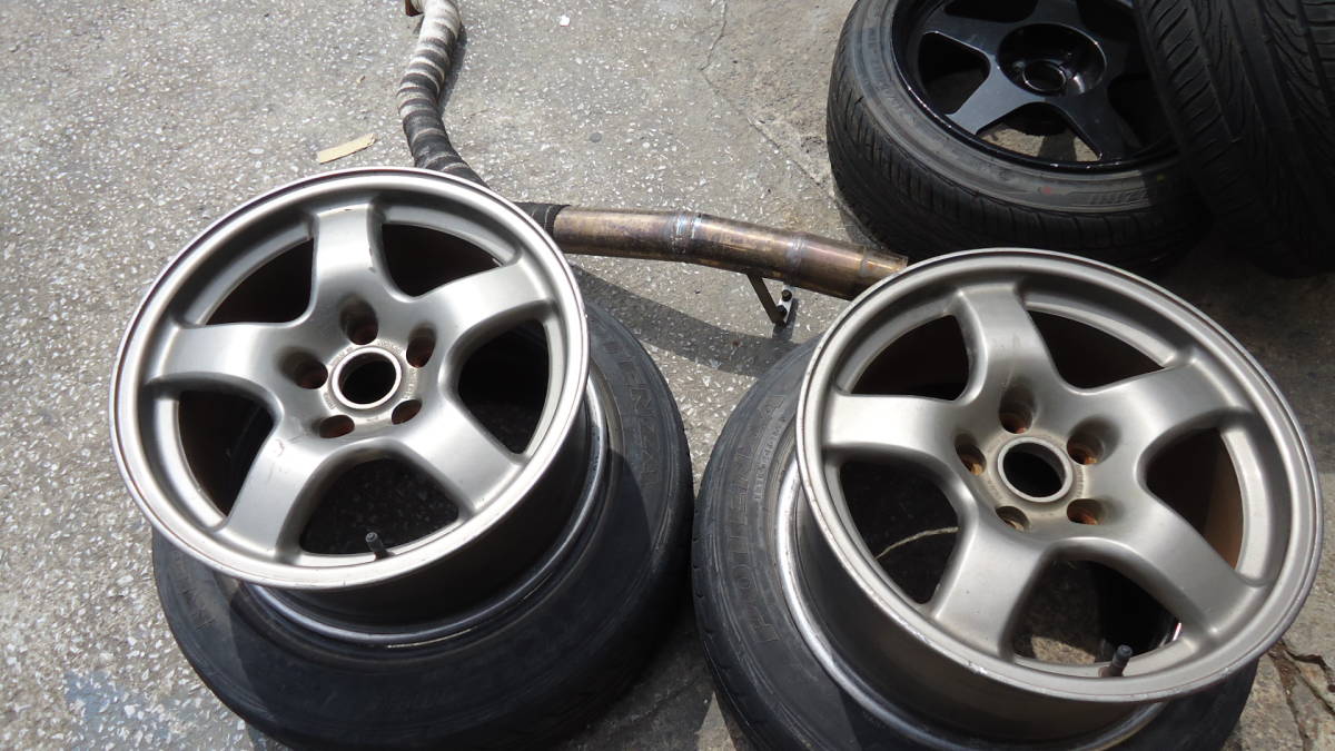 R32スカイラインGT-R GTR純正ホイール2本 R32純正ホイール 2本 16インチ