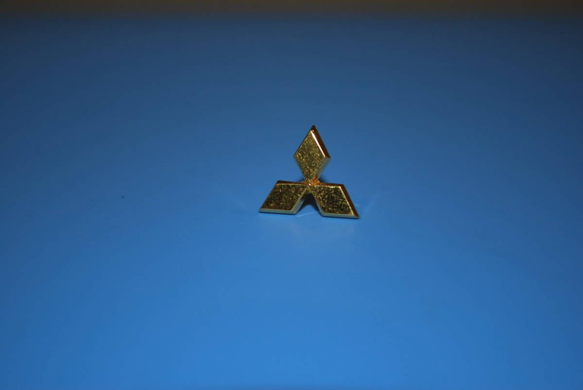 三菱財閥 三菱重工業 社章 社員章 バッジ ピン式 1 アンティーク