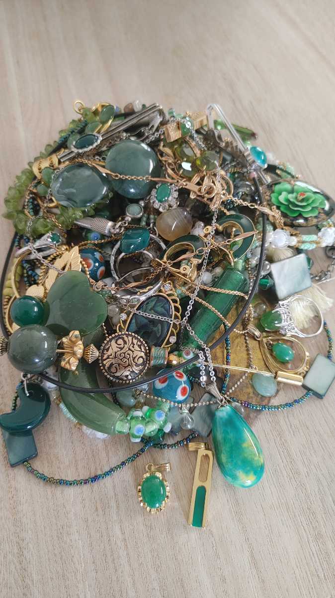 ネックレス アクセサリー まとめ 大量 イヤリング イミテーション 翡翠 