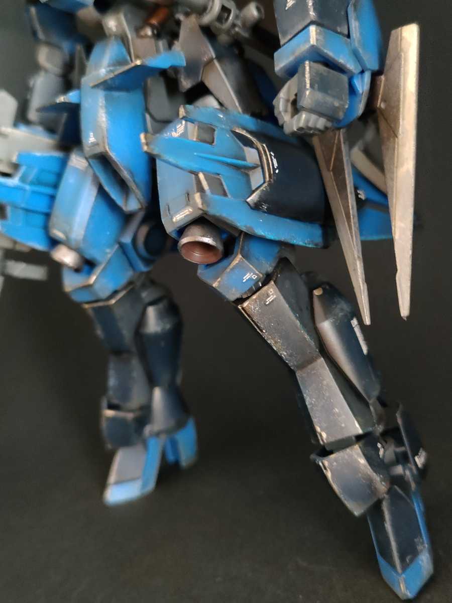 ガンプラ完成品HG シュバルベグレイズ マクギリス機 ウェザリング塗装
