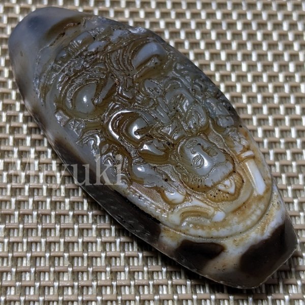御幸天珠 Z07324 珍品 特殊天珠 一眼天珠 彫刻 54x25x13mm 馬蹄痕 1眼天珠