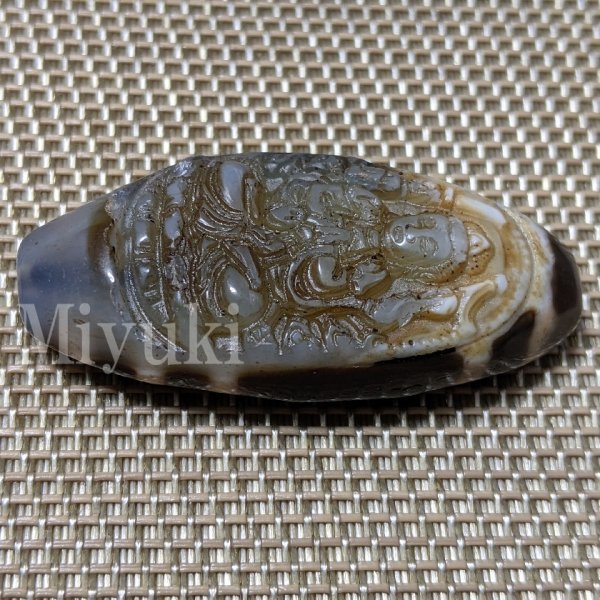 御幸天珠 Z07324 珍品 特殊天珠 一眼天珠 彫刻 54x25x13mm 馬蹄痕 1眼天珠