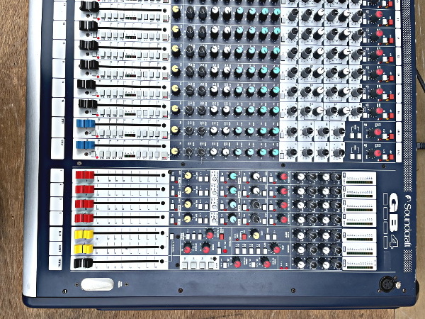 楽器・機材 Soundcraft アナログミキサー 16チャンネル ジャンク品