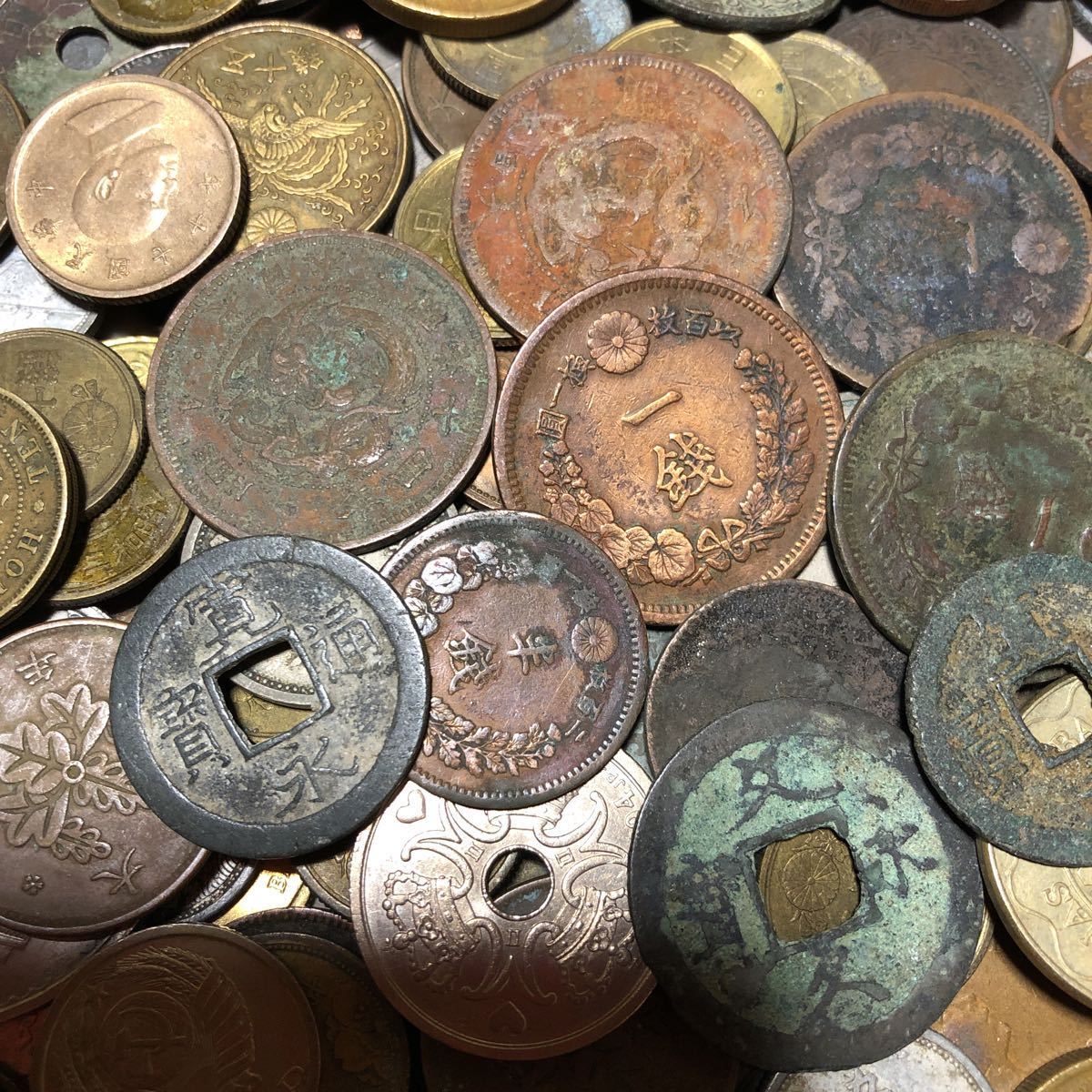 古銭 4.2Kg おまとめ 日本 銀貨 竜銅貨 海外銭 大量 銅貨 アンティーク
