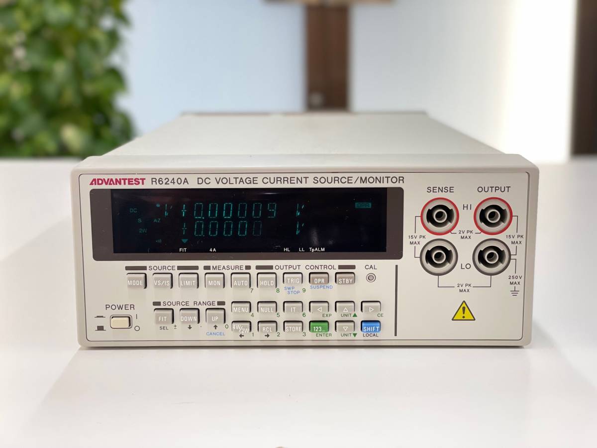 ADVANTEST R6240A DC VOLTAGE CURRENT SOURCE/MONITOR R6240A