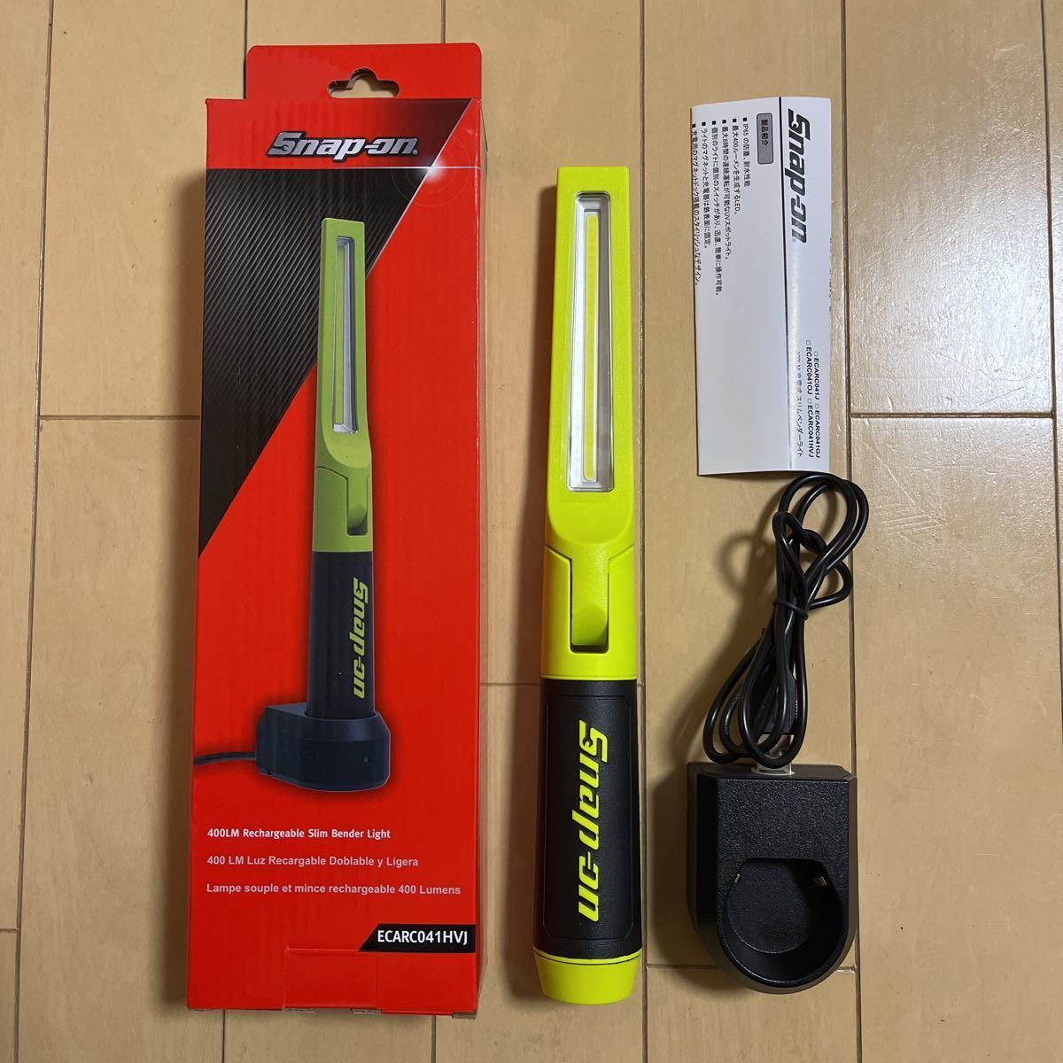 スナップオン 400ルーメン充電式スリムベンダーライトECARC041J 新品未 Tools on Yahoo スナップオン 400ルーメン充電式スリムベンダーライトライトECARC041HVJ 新品未使用品
