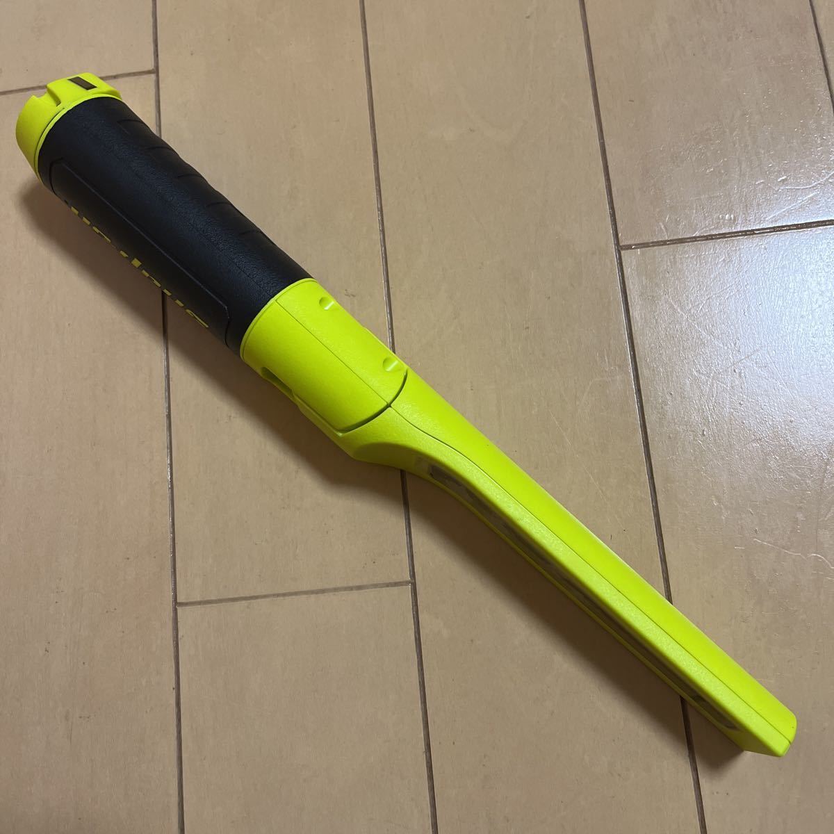 スナップオン 400ルーメン充電式スリムベンダーライトECARC041J 新品未 Tools on Yahoo スナップオン 400ルーメン充電式スリムベンダーライトライトECARC041HVJ 新品未使用品