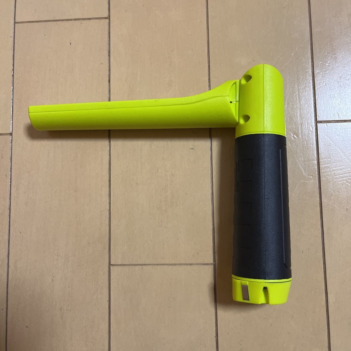 スナップオン 400ルーメン充電式スリムベンダーライトECARC041J 新品未 Tools on Yahoo スナップオン 400ルーメン充電式スリムベンダーライトライトECARC041HVJ 新品未使用品