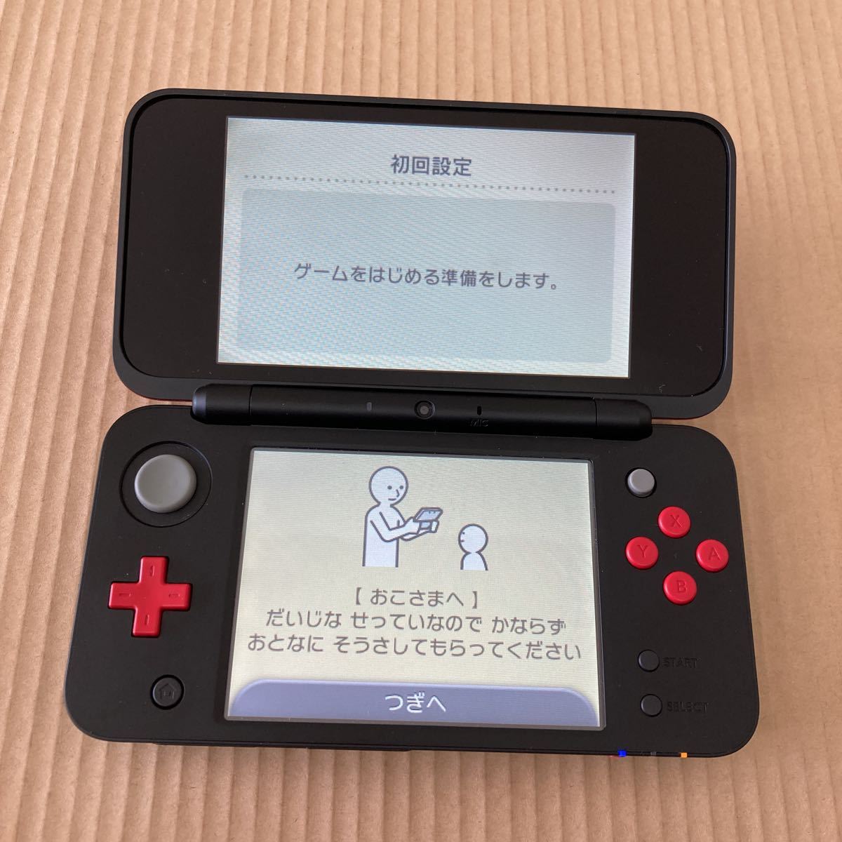 New ニンテンドー 2DS LL 本体 JAN-001 ブラック×レッド ACアダプター  