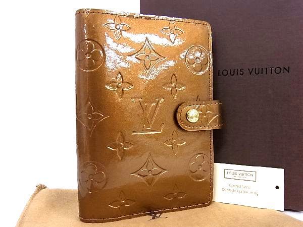 LOUIS VUITTON iPhoneケース スマホケース | ヴィトン - ケース