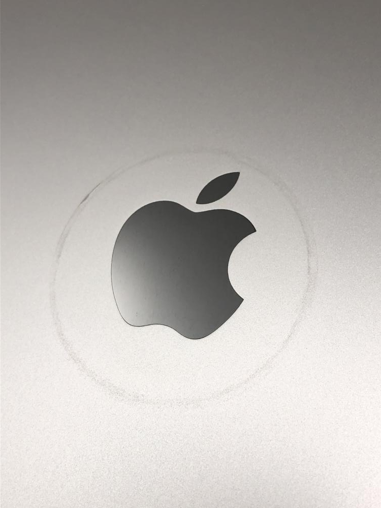 ヴァンパイアセイヴァー』 78【ジャンク品】 iPad 第5世代 32GB au