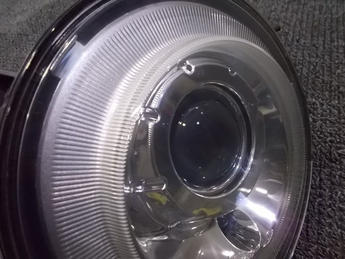 ベンツ W463 純正 Xenon ヘッドライト 左右　ゲレンデ　　4-10 ☆激安!☆ベンツ W463 Gクラス ゲレンデ 純正 HELLA HID キセノン 右