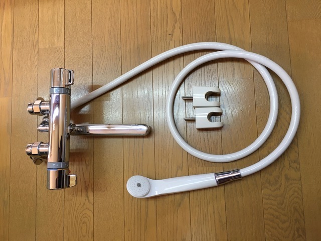 壁付サーモスタット付シングルレバーシャワー付混合栓□TOTO TMJ40C3S