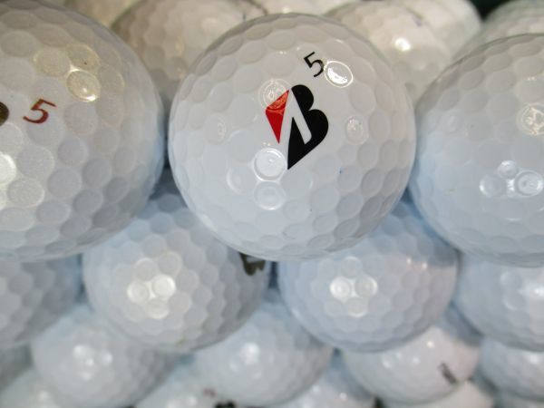 驚きの破格値，品質保証 9311 特A級 ブリヂストン BRIDGESTONE Bマーク TOUR BX/BXS 2018 2020年 50個(50個～)｜売買されたオークション情報、yahooの商品情報をアーカイブ公開 - オークファン ボール