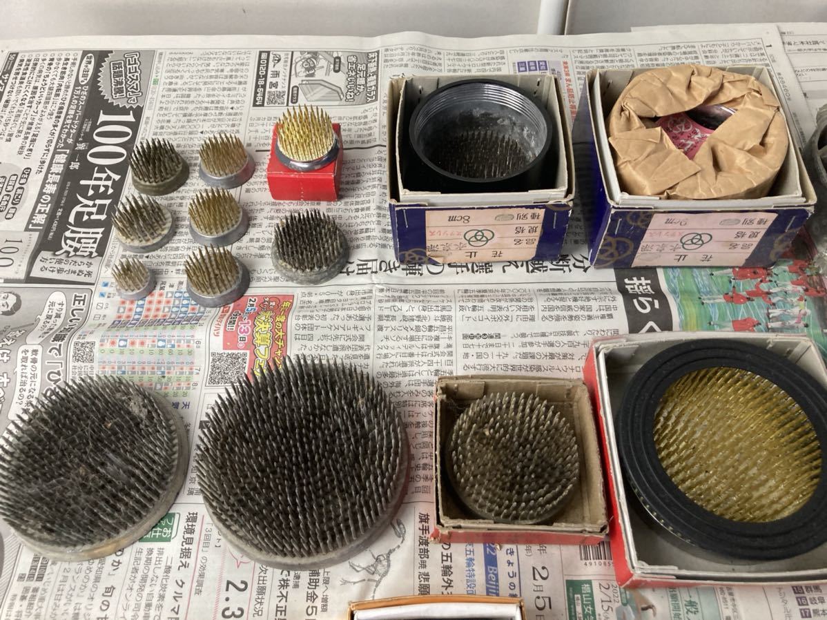 K A3 1円スタート 剣山50個 その他10個 花留め 花止め 亀 錫製 華道 茶道 生け花 生花 花瓶 水盤 おしゃれ 大量 セット 生花 売買されたオークション情報 Yahooの商品情報をアーカイブ公開 オークファン Aucfan Com K A3 1円スタート 剣山50個 その他10個 花留め 花止め 亀 錫製 華道 茶道 生け花 生花 花瓶 水盤 おしゃれ 大量 セット 生花 売買されたオークション情報 Yahooの商品情報をアーカイブ公開 オークファン Aucfan Com