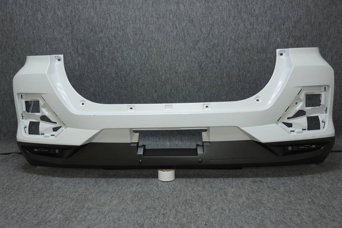 A200A/A210A/A200S/A210S ライズ/ロッキー 純正 リアバンパー/下部 52159-B1310 シャイニングホワイトパール/W25 9415-2