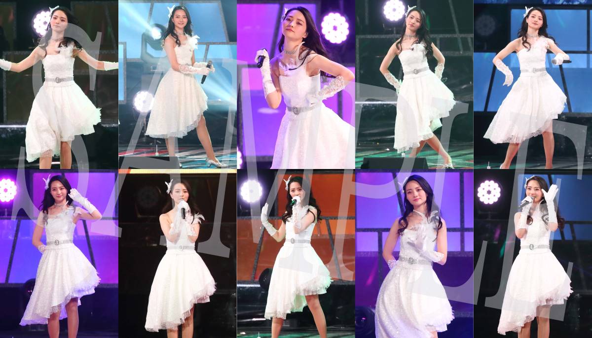 クララ/ClariS「オダイバ!!超次元音楽祭-2022」生写真_2