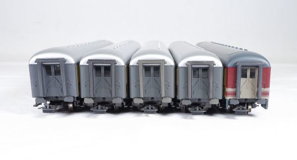 I2071【HOゲージ】RIVAROSSI 2575 2544 FS イタリア鉄道 客車 5両