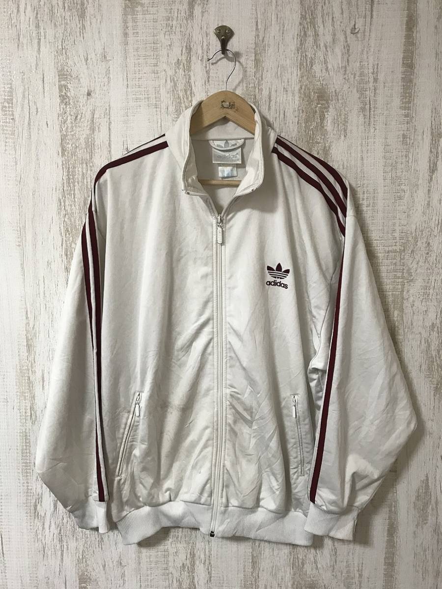 90s トラックジャケット adidas アディダス ジャージ - メルカリ トラックジャケットの人気アイテム ロゴ 80s 2026年最新adidas C.F.Cバックプリント adidasアディダス 紺×白 80-90s 1990sオールドです！