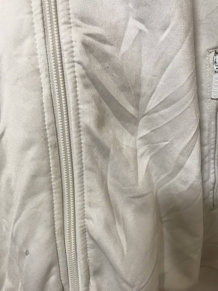 90s トラックジャケット adidas アディダス ジャージ - メルカリ トラックジャケットの人気アイテム ロゴ 80s 2026年最新adidas C.F.Cバックプリント adidasアディダス 紺×白 80-90s 1990sオールドです！